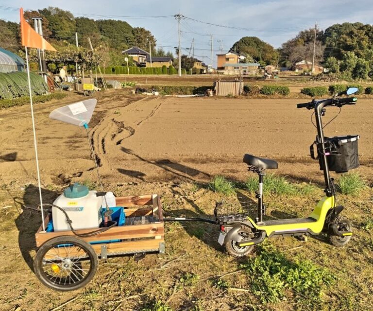 茨城県　ネギ農家様　オフロード対応電動キックボード｜茨城・栃木 スマート農業ナビ
