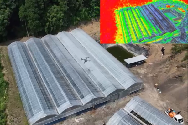 栃木県 農業法人様　遮光材+農薬散布用ドローンの導入｜茨城・栃木 スマート農業ナビ